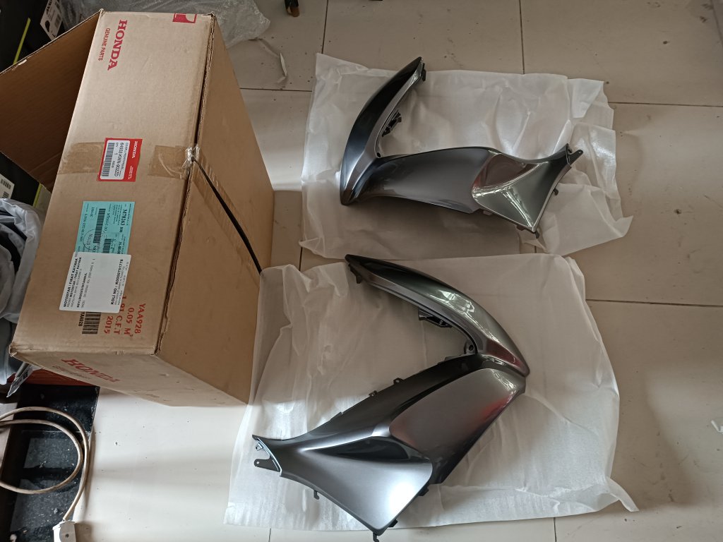 Honda Pcx 2011 - 2013 Far Grenaj Takımı Gri̇ Orji̇nal
